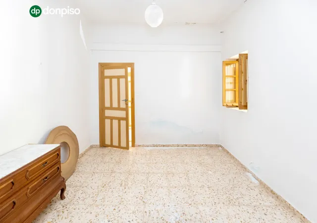 ¡CASA EN UNA SOLA PLANTA, CREA TU VIVIENDA IDEAL EN ALBOLOTE! Casa en una sola planta con patio, garaje y un gran potencial. — 17