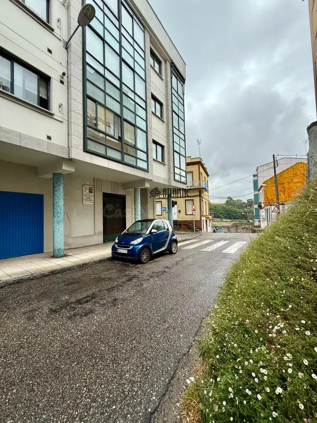 Local comercial 179m² en venta - Teis - foto 2
