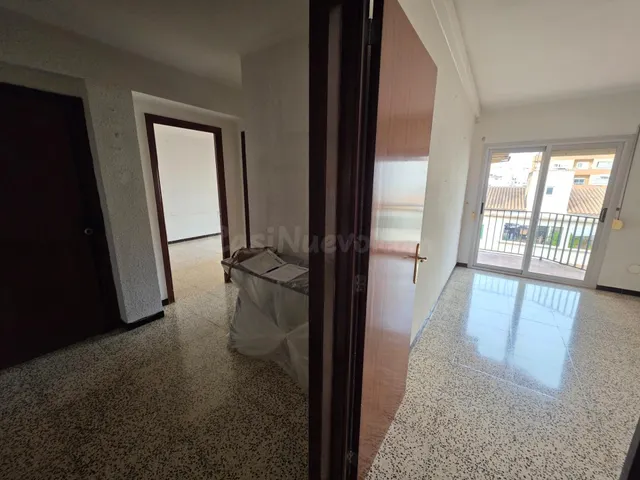 PISO con MUCHAS POSIBILIDADES en PLENO CENTRO a 5 minutos ca - foto 3