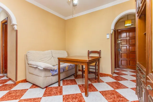 Estupendo piso con ascensor en zona san benito — 13