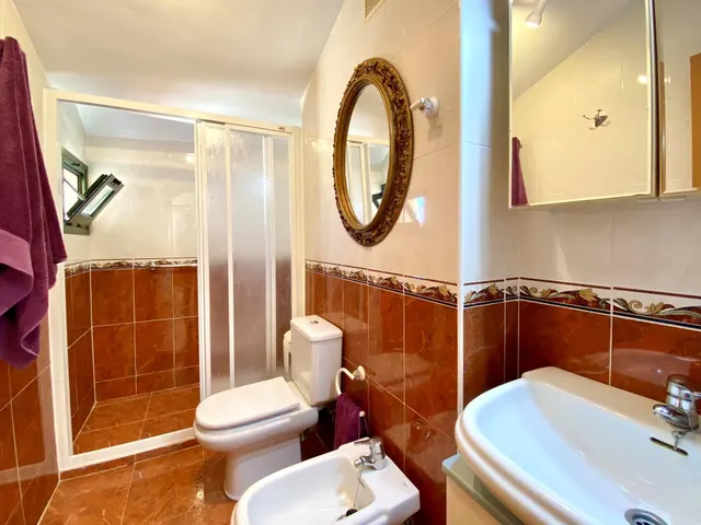 Alquiler Corta Temporada, Centro de Fuengirola, Atico 2 dormitorios: Una Vivienda Cuidada con Terrazas Soleadas — 11