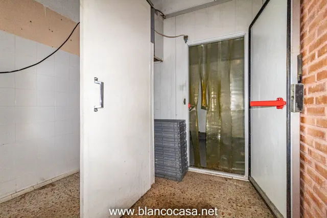 Alquiler Local comercial en Carballo — 11