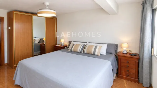 Vivienda reformada en 11ª planta con vistas panorámicas — 9