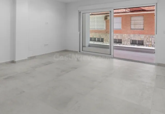 GRAN APARTAMENTO EN TORREVIEJA: 3 HAB, 2 BAÑO — 2