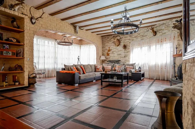 Finca de 20.000 m2 con vivienda principal, apartamento indep - foto 3