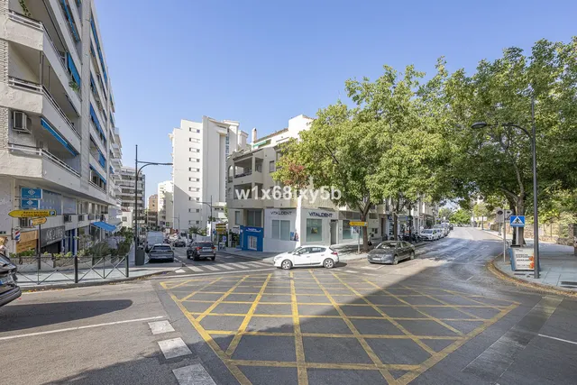 Local comercial 2 habitaciones 57m² en venta - Marbella — 22