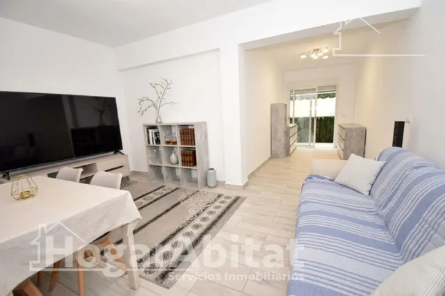Exclusiva ubicación junto a la playa en este piso reformado con amplio balcón y ascensor en la Malvarrosa — 6