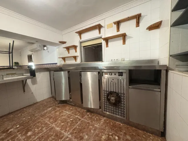 LOCAL COMERCIAL EN ALCORNOCALEJOS — 12