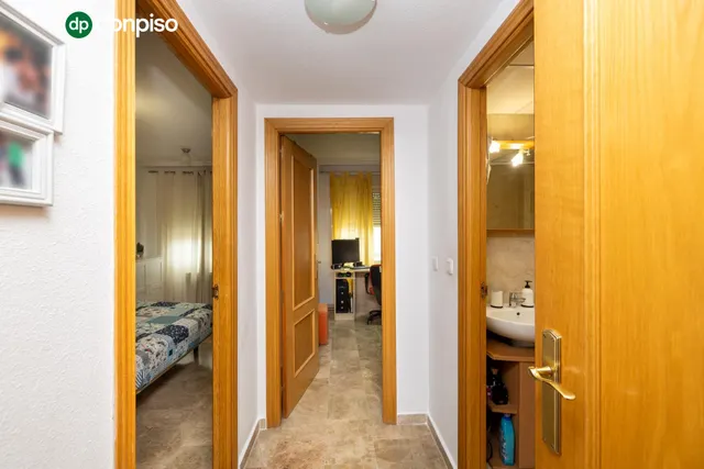 Piso de dos dormitorios en Sanders, en urbanización privada con piscina, pistas de padel, plaza de garaje y trastero — 17