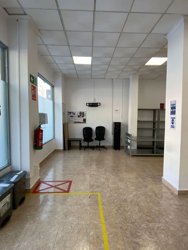 Local comercial 368m² en venta - La Princesa-Huelin — 10