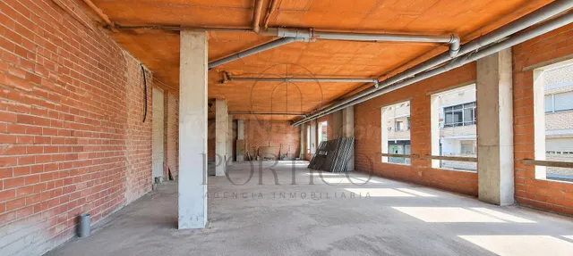 ¡El Lienzo Urbano que Buscabas! Ideal para Crear un Loft de  - foto 5