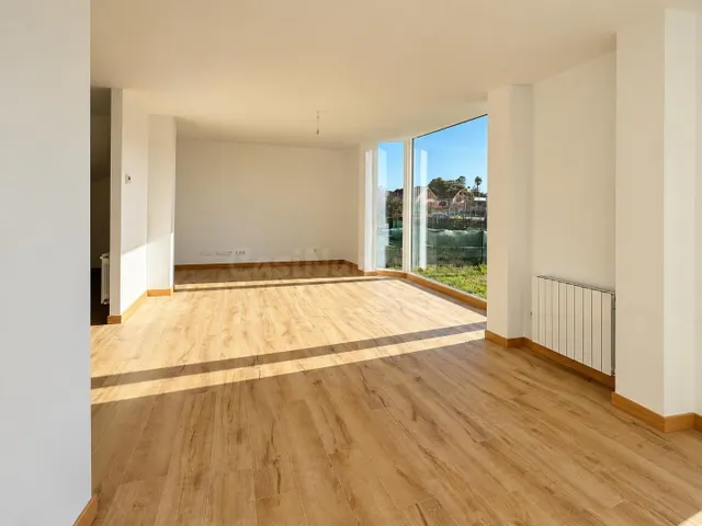 CHALET A ESTRENAR EN MORTERA : LUZ, DISEÑO Y CALIDAD - foto 3