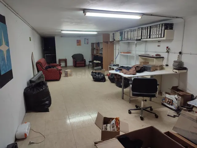 EXCELENTE OCASIÓN! LOCAL COMERCIAL CON MUCHAS POSIBILIDADES! - foto 4