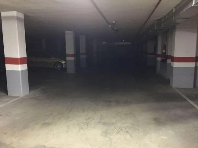 PLAZAS DE PARKING EN  EDIFICIO MIGUEL DE CERVANTES- LA ROSALEDA DESDE 5.000 EUROS — 2