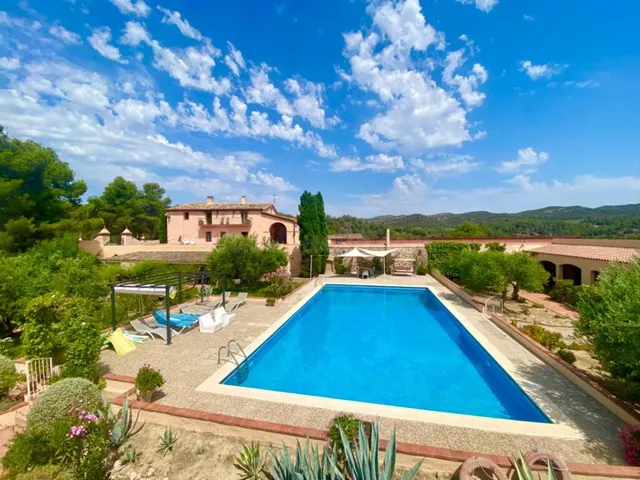 Exclusiva finca con masía, hotel, bodegas y 83 ha de terreno en el Priorat — 24