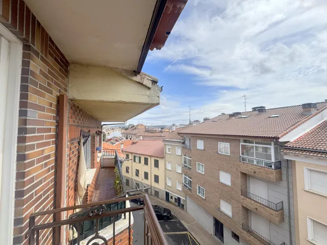 Amplio piso con 3 dormitorios, terraza y excelentes vistas en Las Navas del Marqués — 17