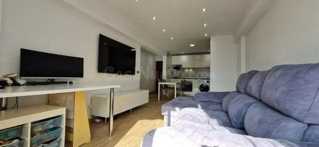 MARAVILLOSO APARTAMENTO REFORMADO CERCA DE LA COSTA Y DEL CE - foto 5