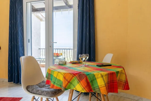 GRAN CHALET CON VISTAS AL MAR, PARCELA DE 1.218 m2 Y ENTORNO PRIVILEGIADO !! — 14