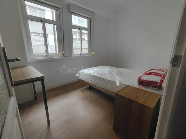 Alquiler de habitación en piso compartido en A Coruña - foto 2