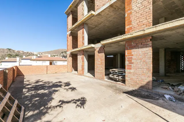 EDIFICIO en Güejar Sierra — 25