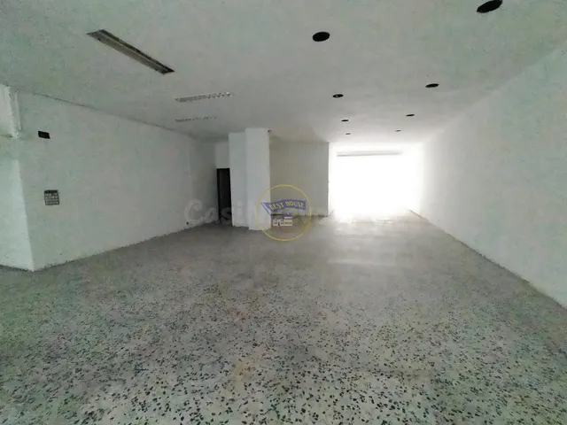 Local comercial de 250 m2 ideal para comercio — 4