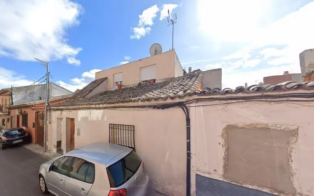 SE VENDE casa OKUPADA en C Teodoro Perez y Perez nº 9 de Bar - foto 3