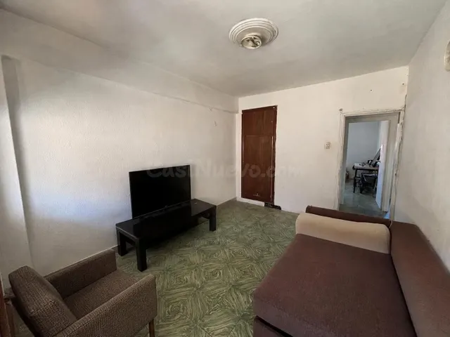 Piso para reformar en La Almozara - foto 4