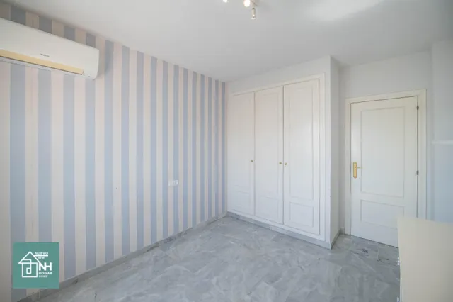 Elegante vivienda con piscina, chimenea y  jardín privado en Cortijo del Aire — 19