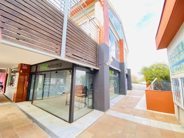 Local comercial 81m² en venta - Villamartín-Las Filipinas — 21