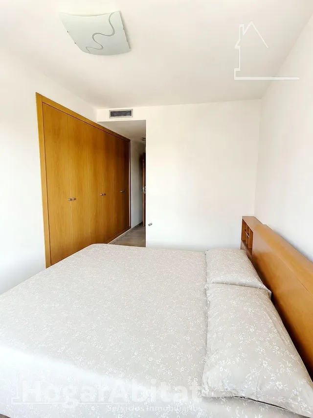 MUY AMPLIO Y EXTERIOR EN RESIDENCIAL CON GARAJE, TERRAZA Y PISCINA — 18