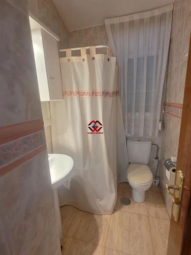 Villa en esquina con piscina privada, garaje a 800 m de la playa en Santiago de la Ribera — 40