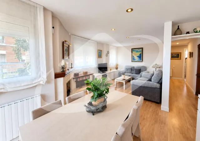 Impresionante Piso Reformado en Sabadell con Vistas y Comodi - foto 4
