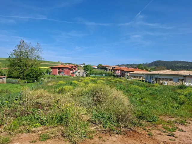 Exclusiva finca urbana en Caborredondo a tan solo1 km de la 
