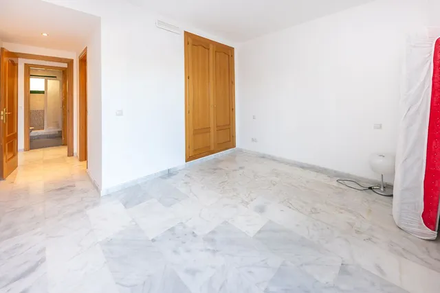Apartamento 2 habitaciones 79m² en venta - Centro — 23