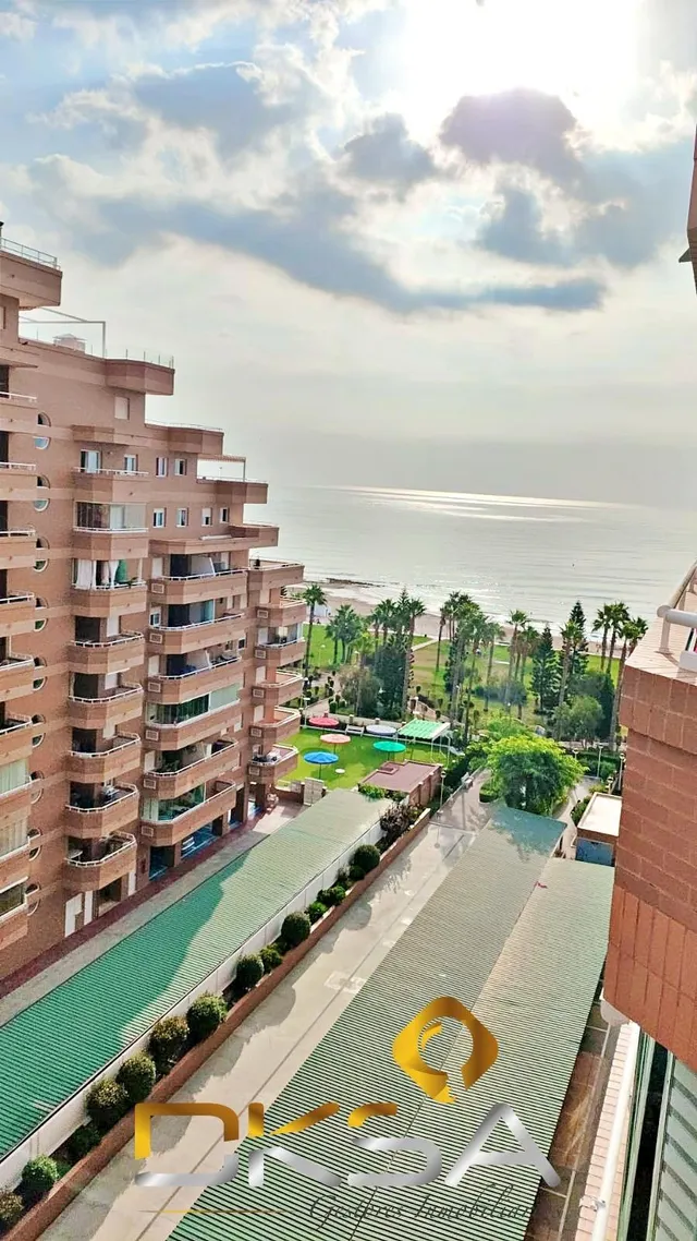 Bonito apartamento en la calle Amplaries, Magic World - foto 2