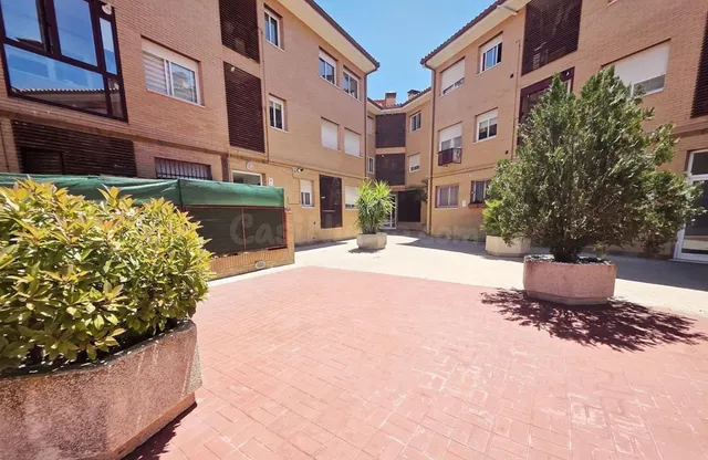 ¡CHICAS ESTUDIANTES! PISO DE TRES habitaciones EN ALQUILER, CON PLAZA DE GARAJE EN VILLANUEVA DE LA CAÑADA — 16