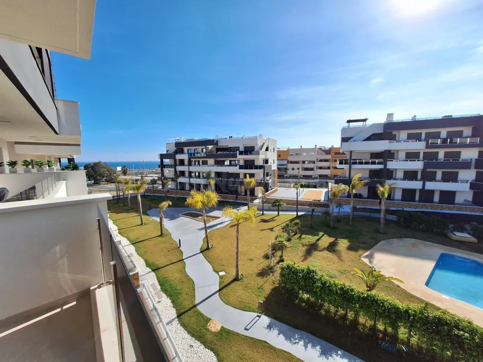Apartamento 2 habitaciones 76m² en venta - Punta Prima