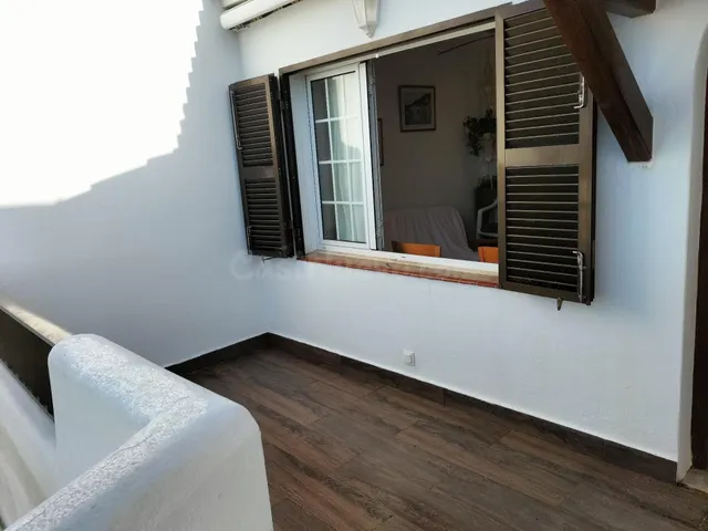 APARTAMENTO CON VISTAS PARCIALES AL MAR - foto 4