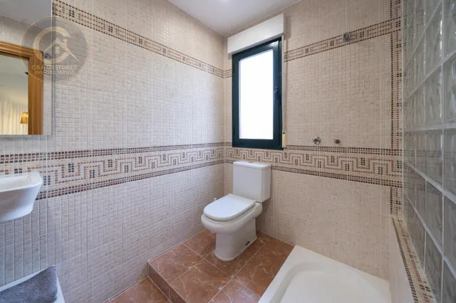 Un  nuevo hogar en Ogíjares: espacio para vivir, disfrutar y compartir — 18