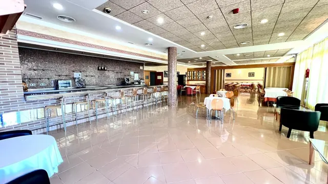 Hotel en venta en Los Montesinos — 7