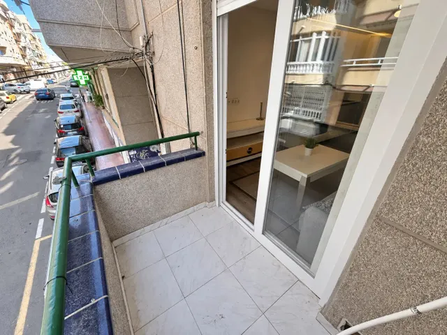 Apartamento 1 habitación 1m² en venta - Estacion de autobuses — 6