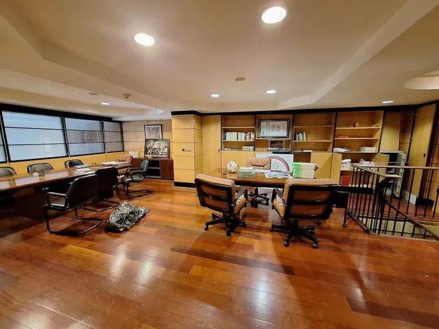 Oficina 8 habitaciones 307m² en venta - Marbella — 14