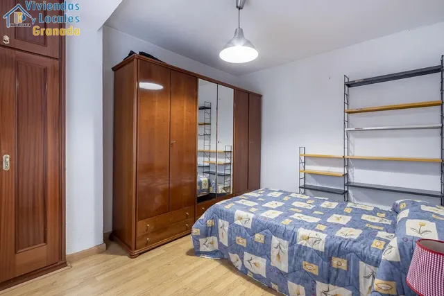 Piso en Ribera del Genil — 12