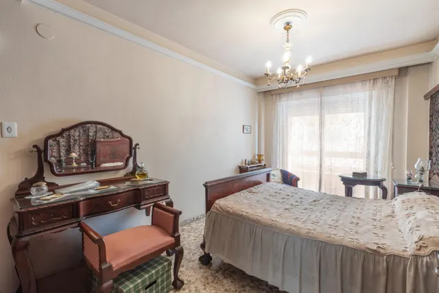 Amplia vivienda en pleno centro de Granada — 15