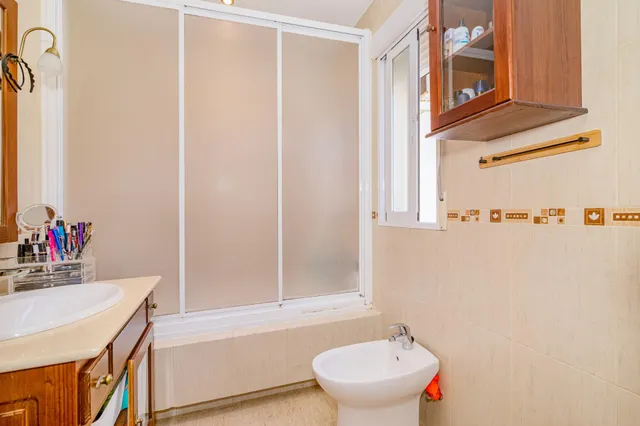 ÁTICO DUPLEX CON NEGOCIO EN PLENO RENDIMIENTO — 14