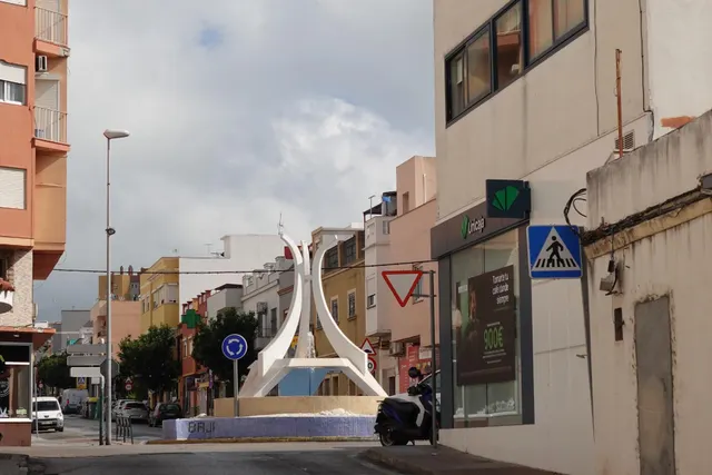 SE VENDE CASA DE DOS DORMITORIOS EN ALGECIRAS. — 3