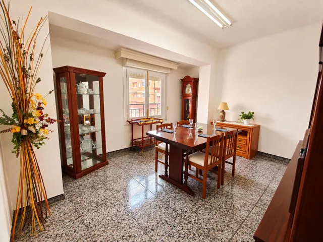 Piso 4 habitaciones 88m² en venta - Casco urbano — 8