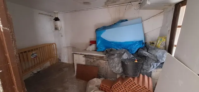 Casa de Pueblo en el Centro Histórico de Bembibre para Reformar — 8