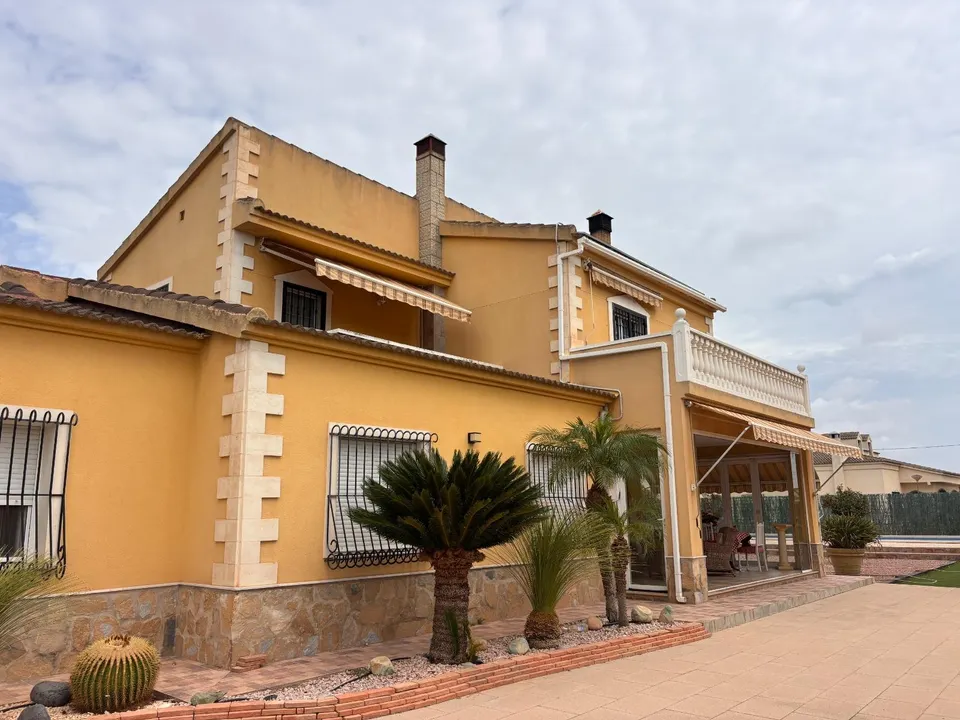 BONITO CHALET PARA VIVIR