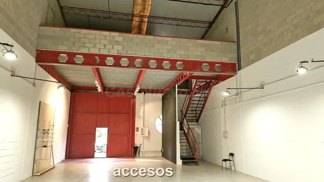 Nave industrial en alquiler en Polígono PISA – Mairena del A